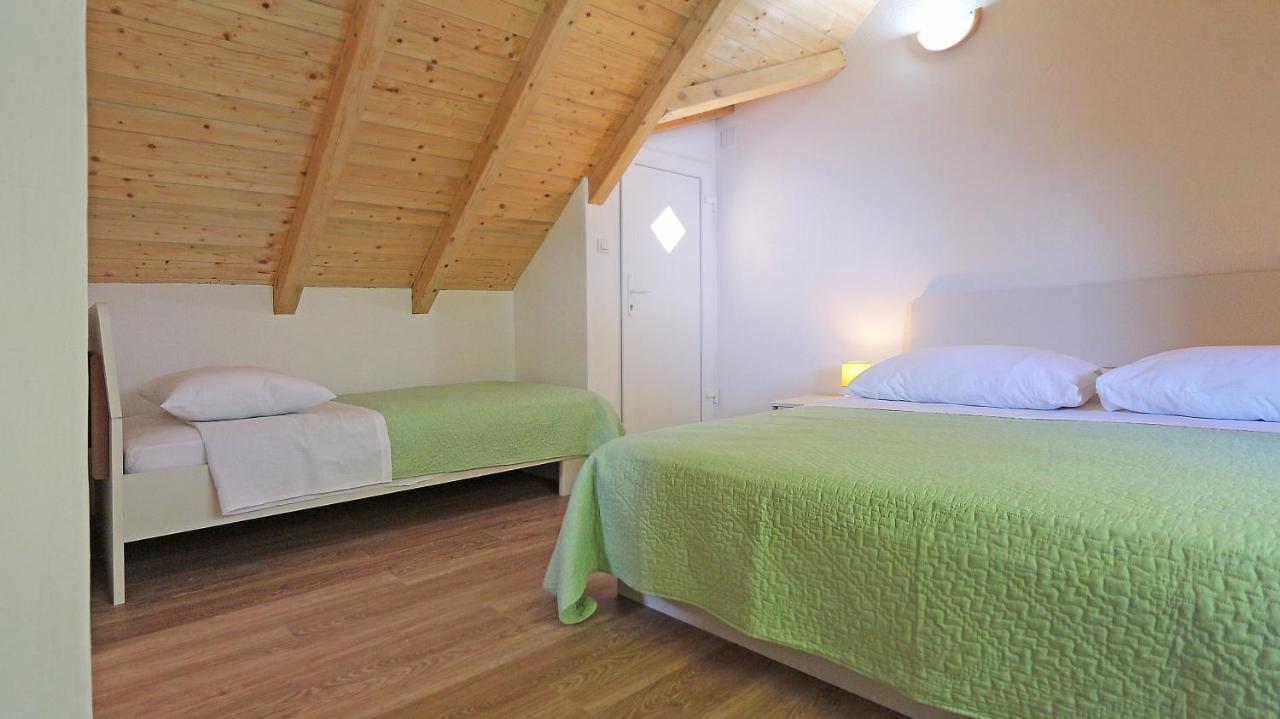 Vala Hrvaska Robinson Hotel Gornji Humac Buitenkant foto