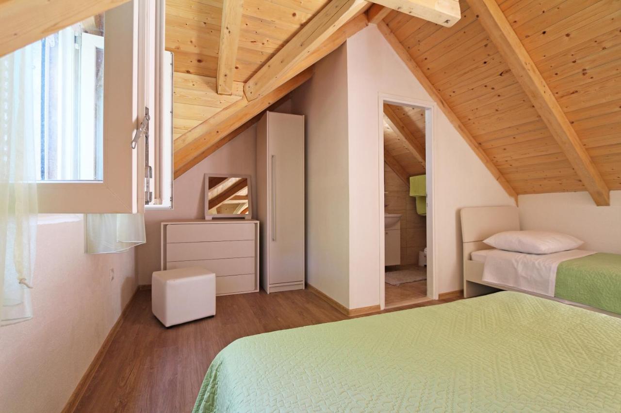 Vala Hrvaska Robinson Hotel Gornji Humac Buitenkant foto