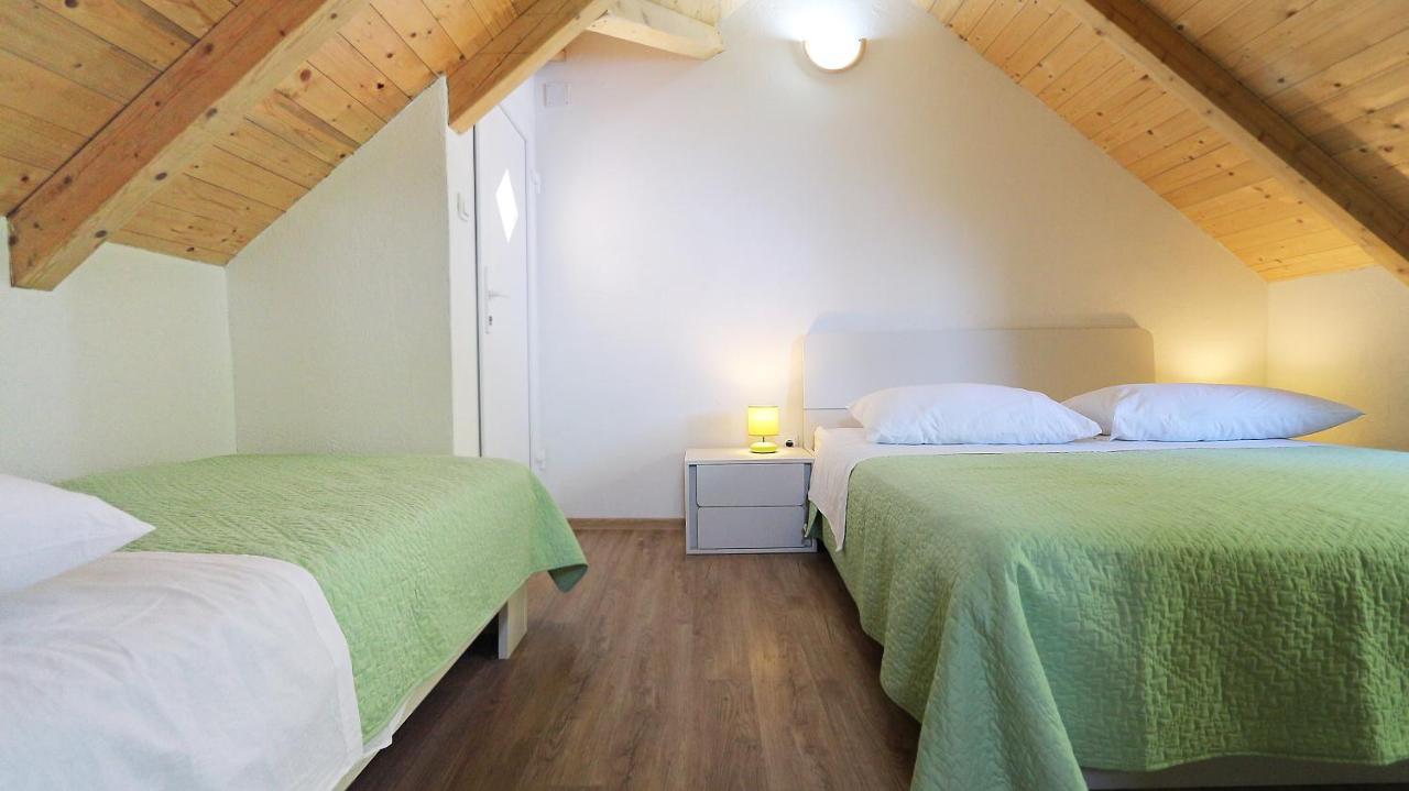 Vala Hrvaska Robinson Hotel Gornji Humac Buitenkant foto